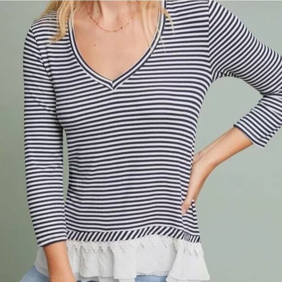 NWOT Dolan Anthropologie Wesley Lace Hem V Neck Top - Size L - Picture 2 of 8